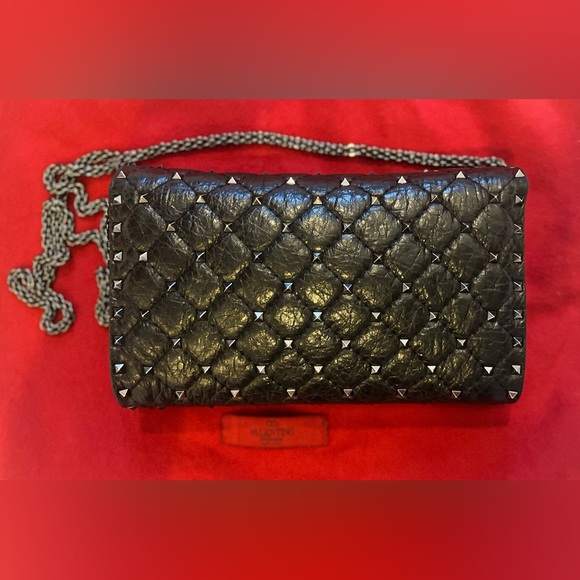 VALENTINO GARAVANI Rockstud Spike Quilted Calf Leather Shoulder Bag Black AUTH - Picture 10 of 13